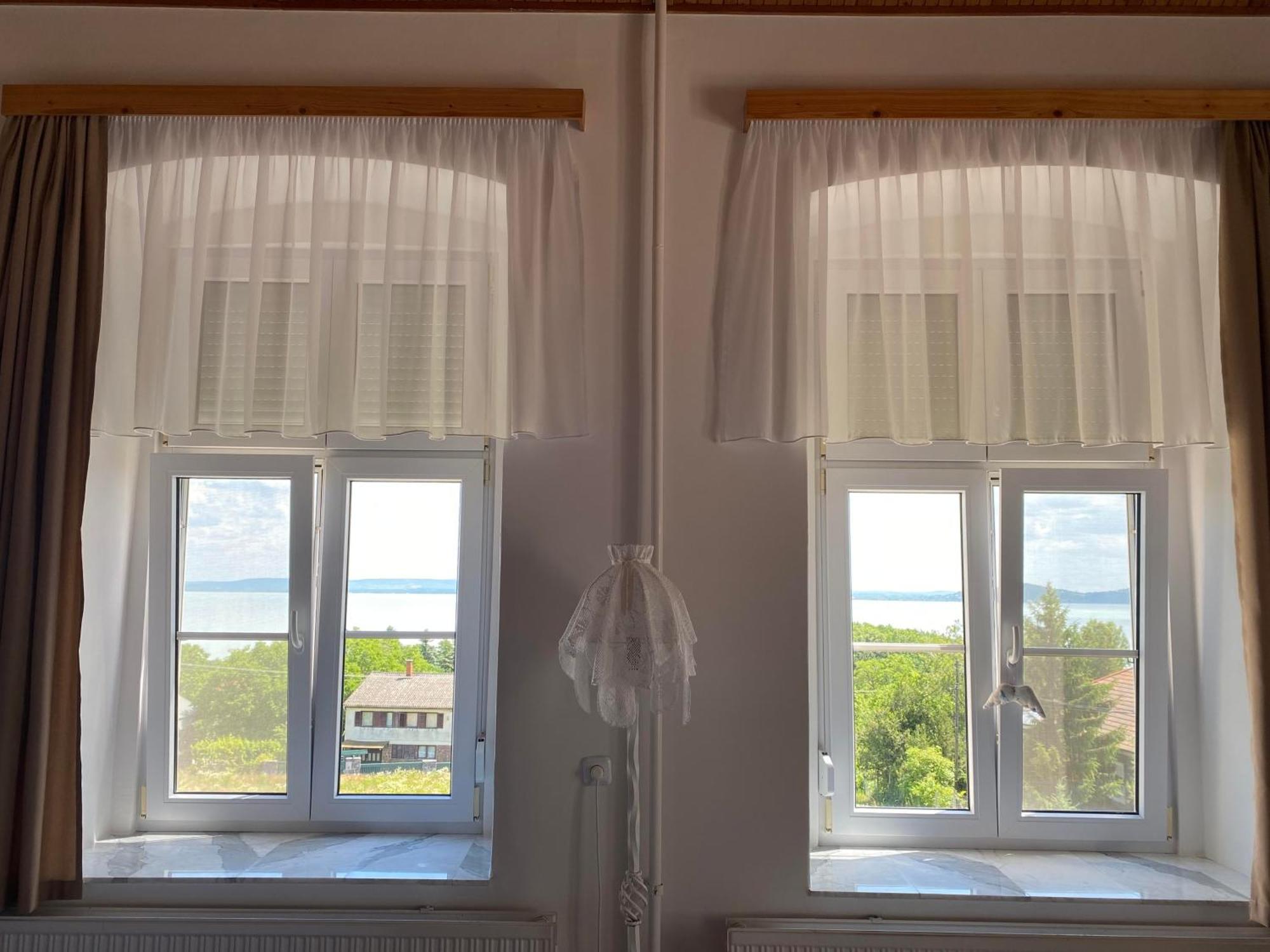 Bacchus Apartman - Borbarlang, Badacsony Badacsonytomaj Exteriér fotografie