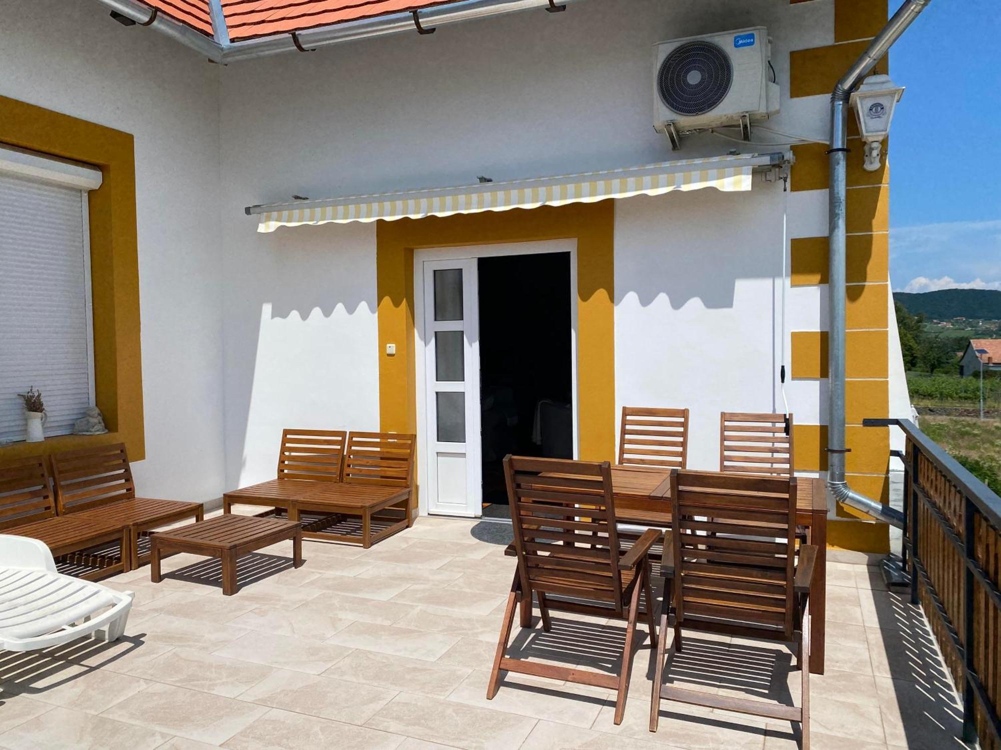 Bacchus Apartman - Borbarlang, Badacsony Badacsonytomaj Exteriér fotografie