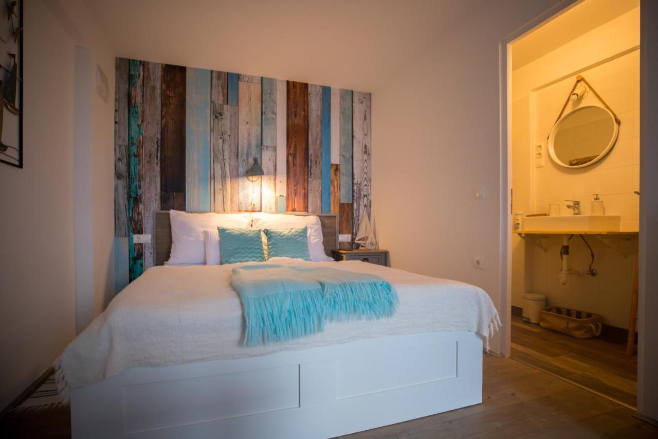 Bacchus Apartman - Borbarlang, Badacsony Badacsonytomaj Exteriér fotografie