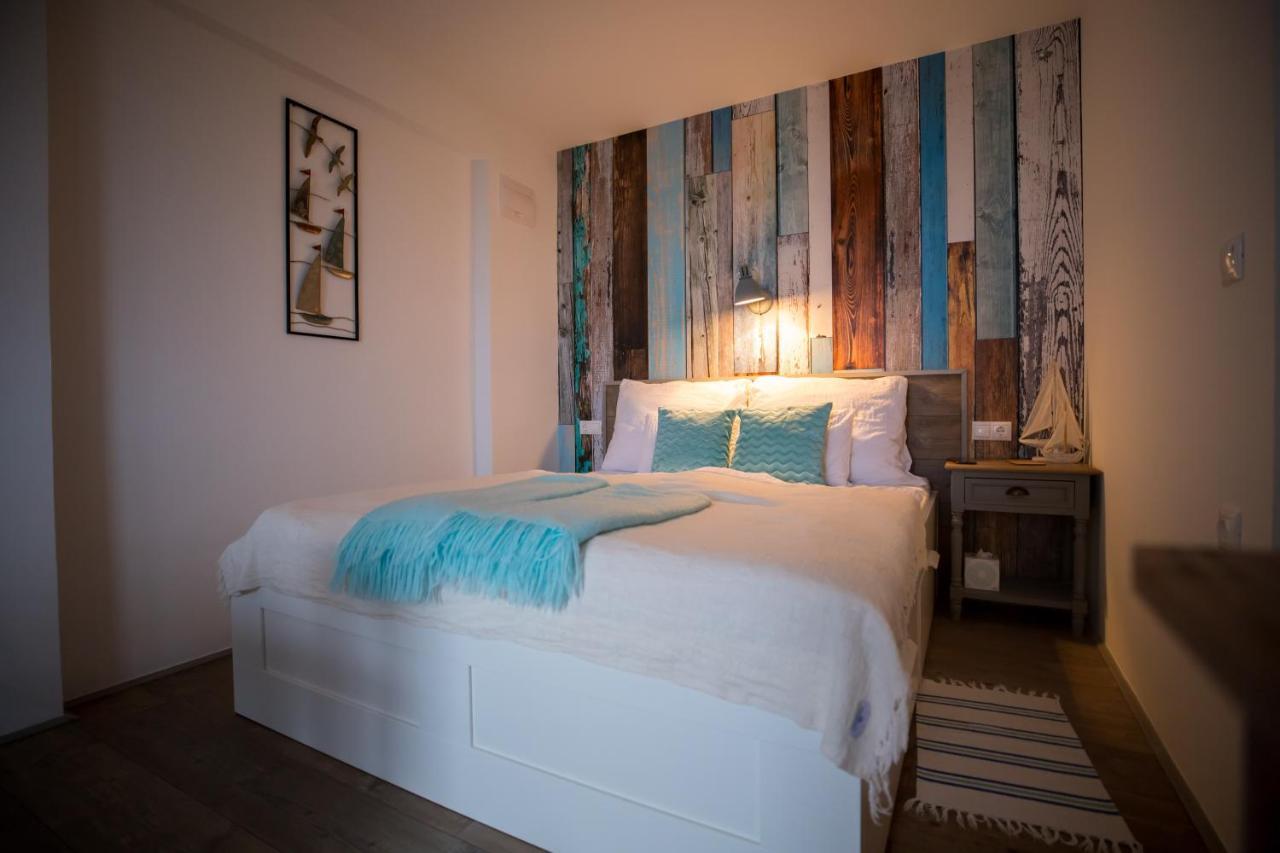 Bacchus Apartman - Borbarlang, Badacsony Badacsonytomaj Exteriér fotografie