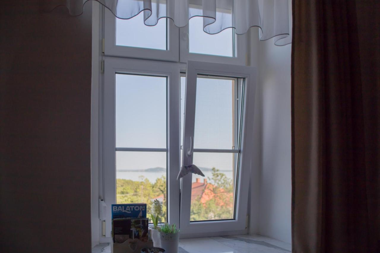 Bacchus Apartman - Borbarlang, Badacsony Badacsonytomaj Exteriér fotografie